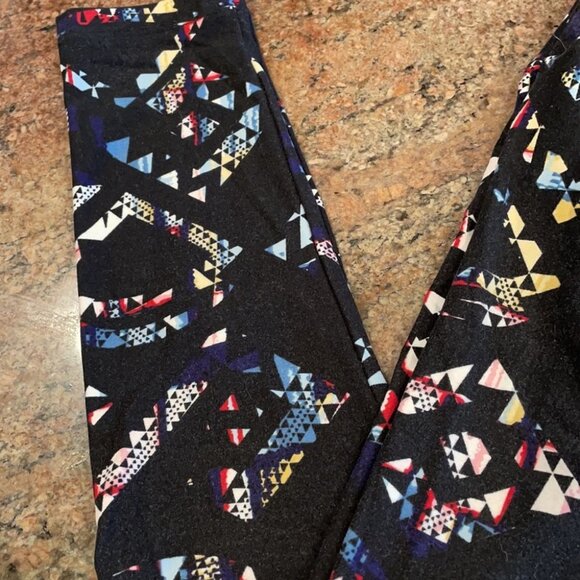 OS LuLaRoe Leggings AA21 4970 - Picture 2 of 4